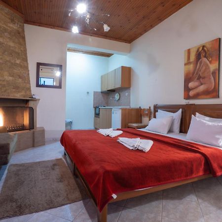 Guesthouse Adonis Káto Loutrákion 외부 사진