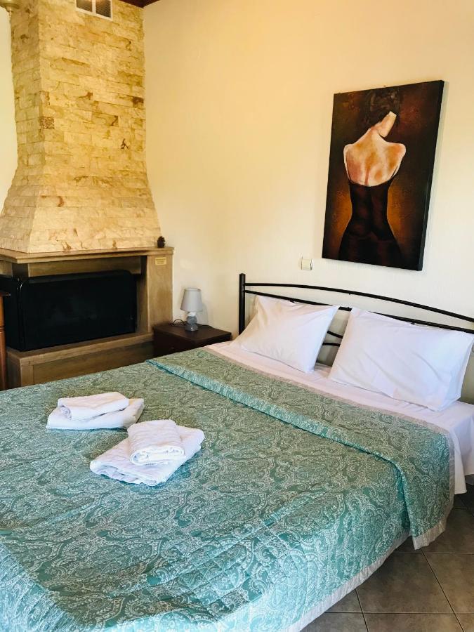 Guesthouse Adonis Káto Loutrákion 외부 사진