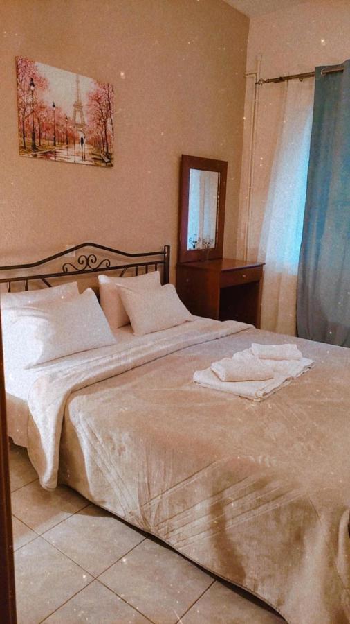 Guesthouse Adonis Káto Loutrákion 외부 사진
