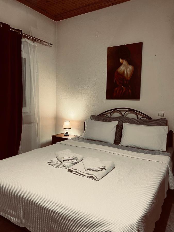 Guesthouse Adonis Káto Loutrákion 외부 사진