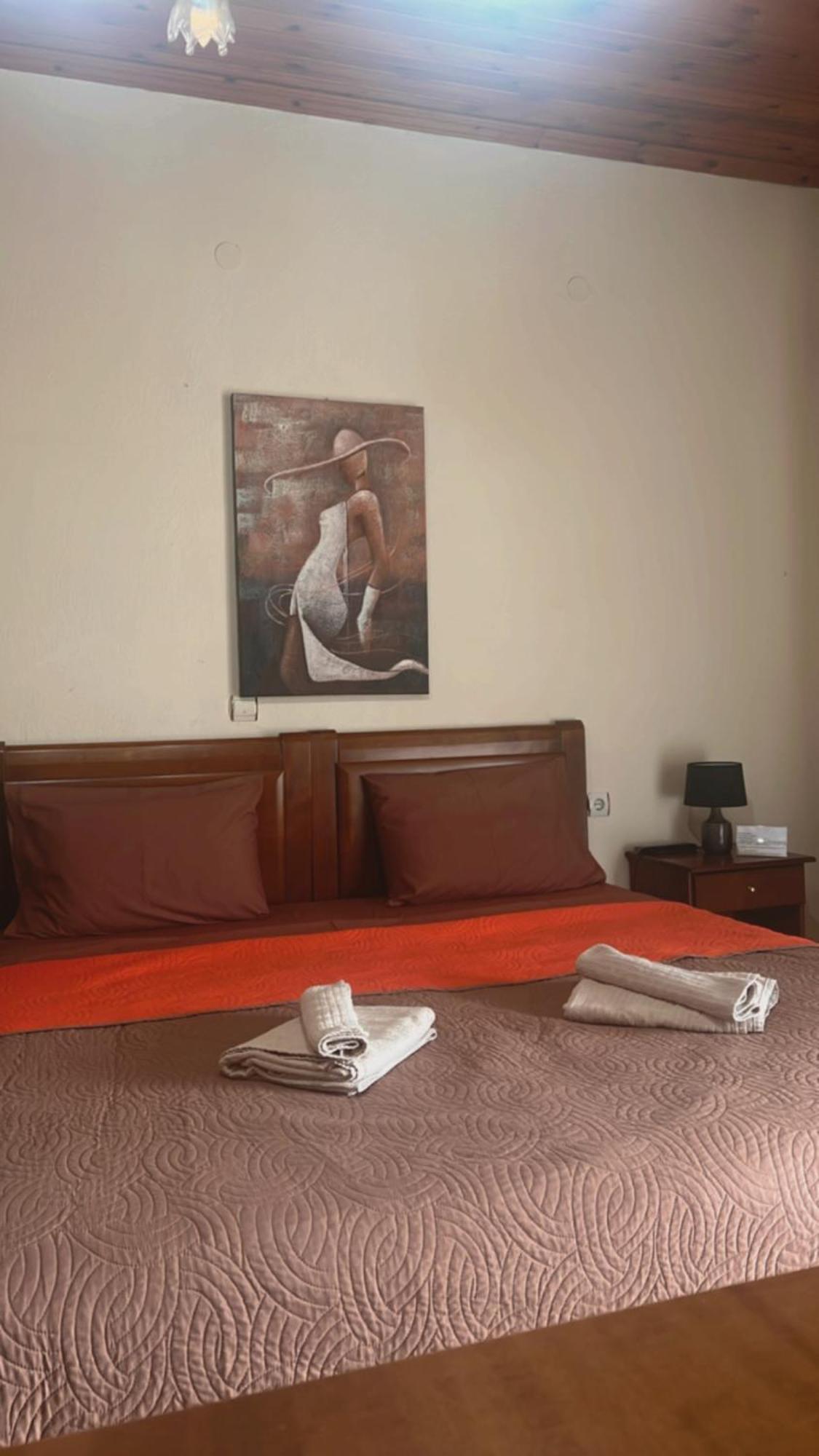 Guesthouse Adonis Káto Loutrákion 외부 사진