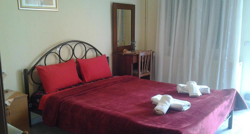 Guesthouse Adonis Káto Loutrákion 외부 사진