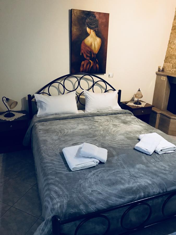 Guesthouse Adonis Káto Loutrákion 외부 사진
