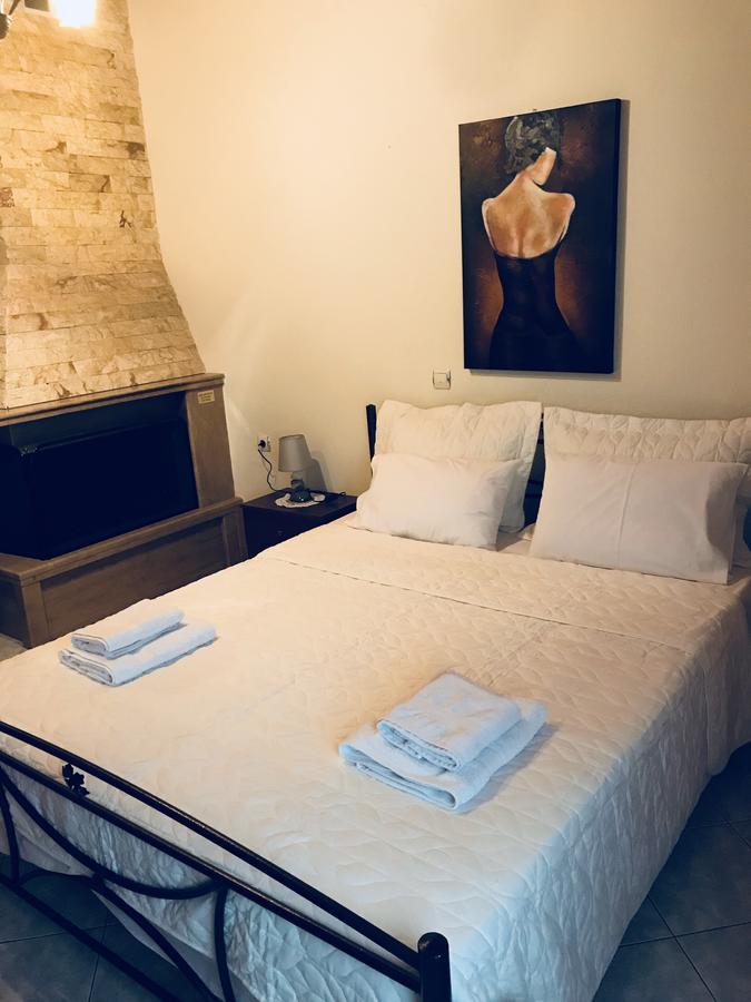 Guesthouse Adonis Káto Loutrákion 외부 사진